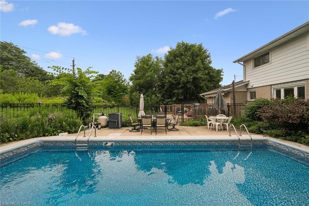 30 Westminster Avenue Property Photo 42