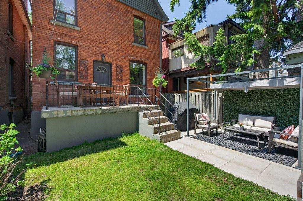 225 Prospect Street S Property Photo 40