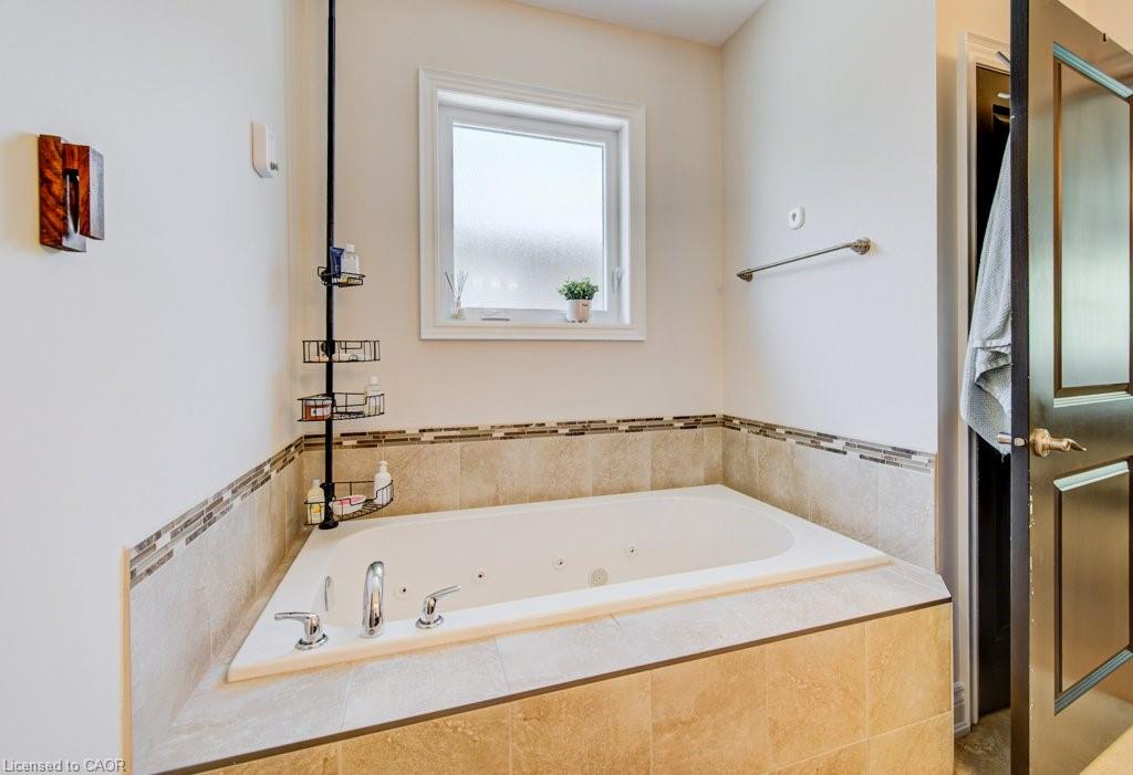 122 Angler Avenue Property Photo 20