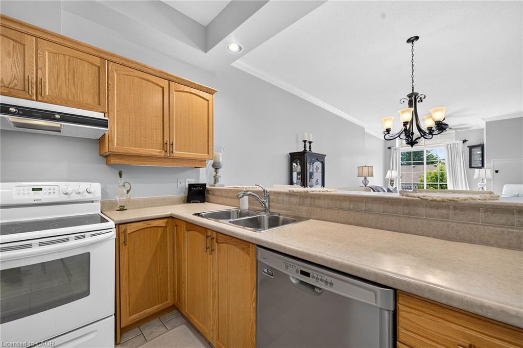 315-262 Dundas Street E Property Photo 15