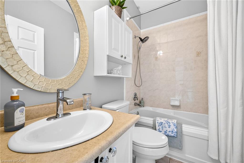 315-262 Dundas Street E Property Photo 30