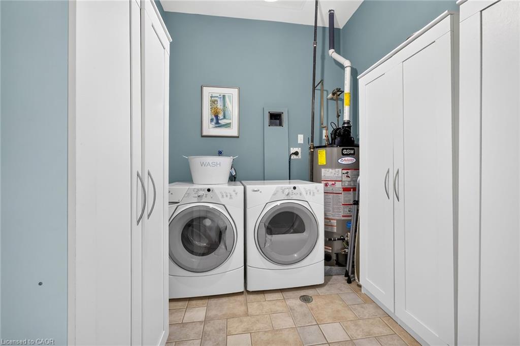 315-262 Dundas Street E Property Photo 34