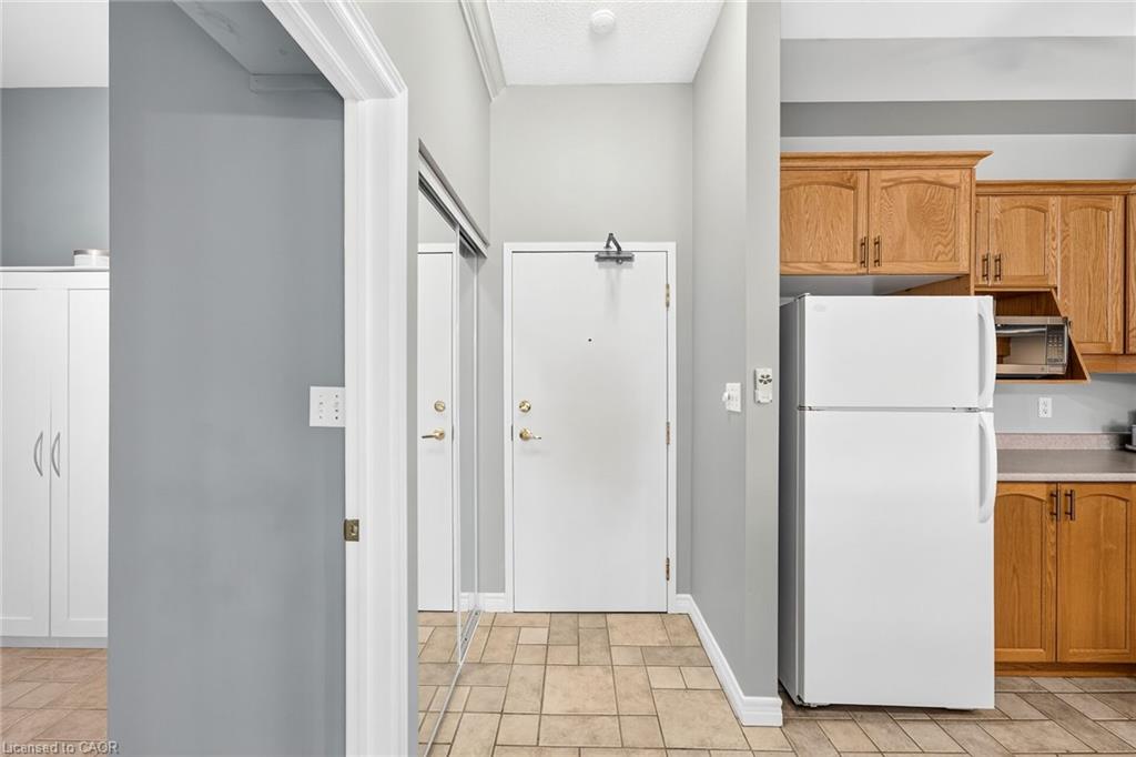 315-262 Dundas Street E Property Photo 35