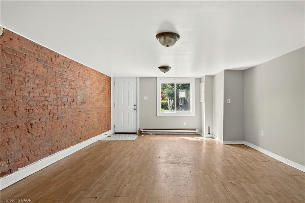 170 Macnab Street N Property Photo 5
