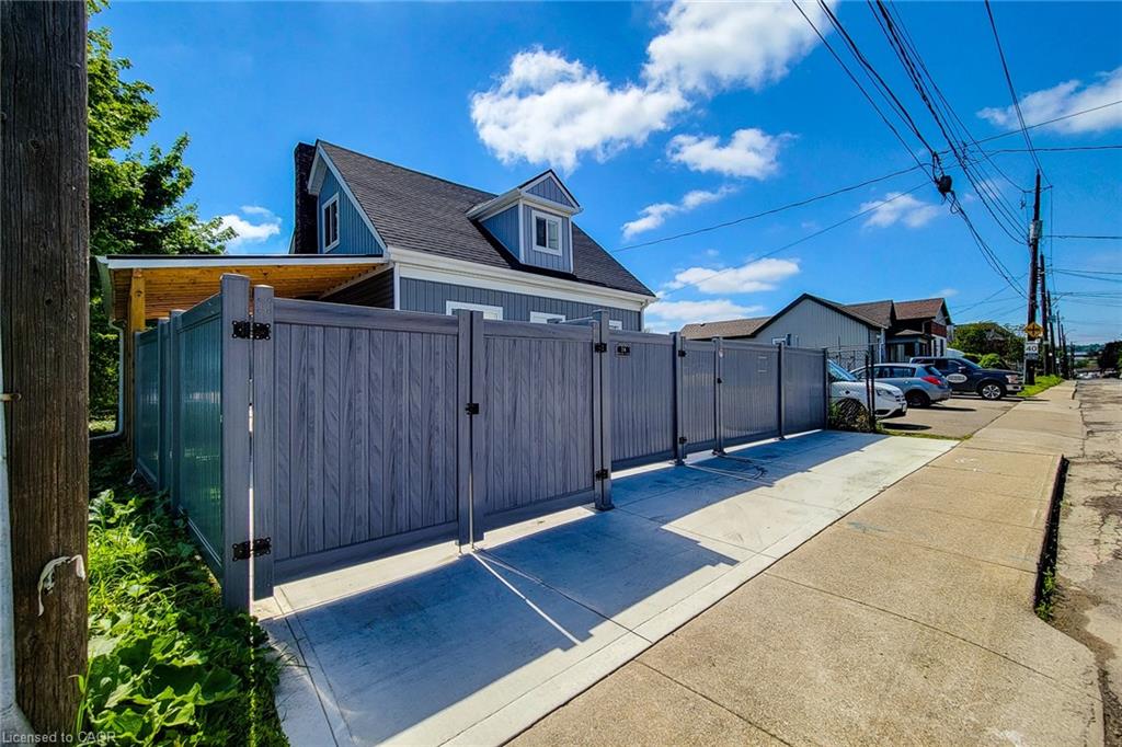 78 Hillyard Street Property Photo 2