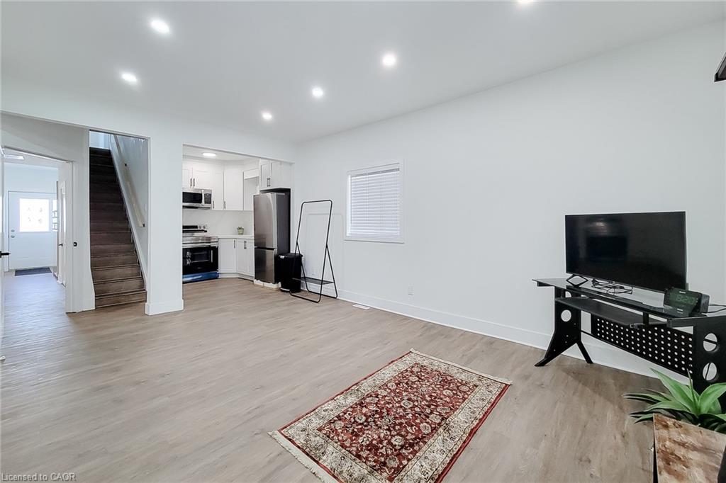 78 Hillyard Street Property Photo 23