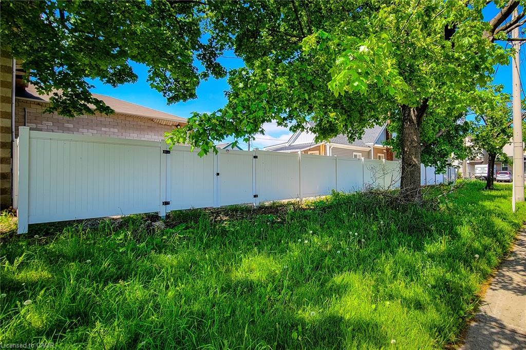 78 Hillyard Street Property Photo 42
