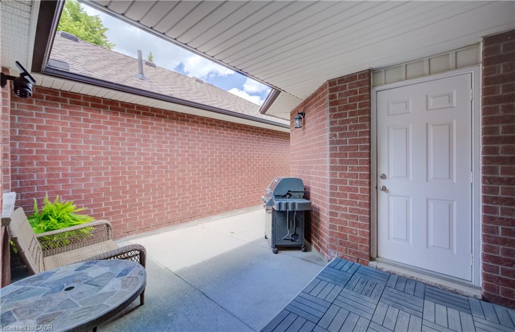 18-10 Isherwood Avenue Property Photo 3
