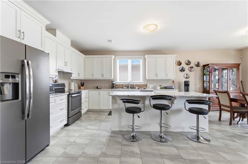 9 Efthemio Court Property Photo 10