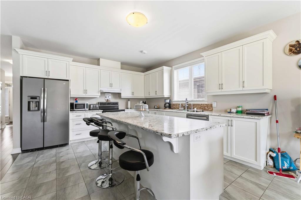 9 Efthemio Court Property Photo 11