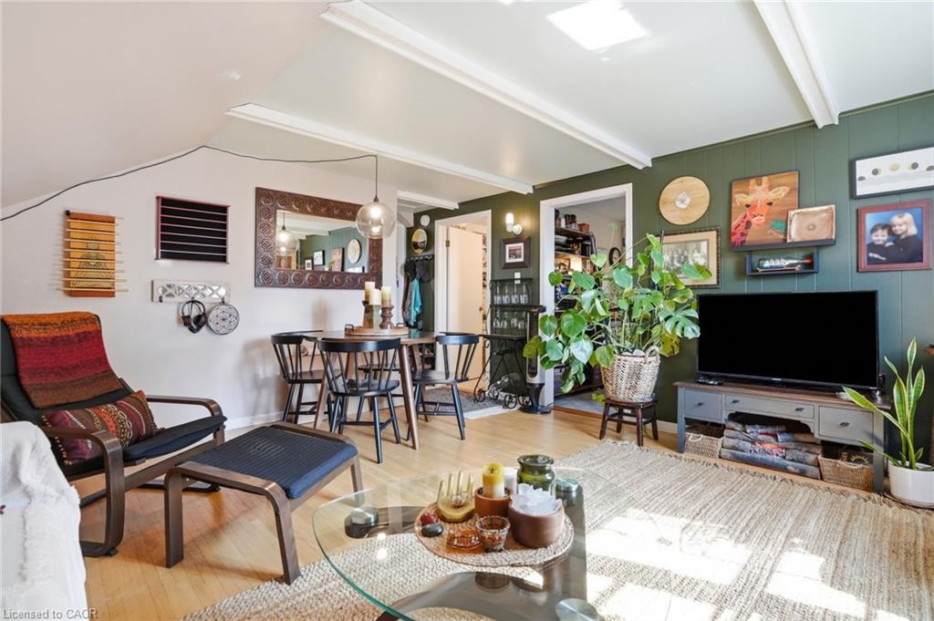 19 Victoria Street Property Photo 20