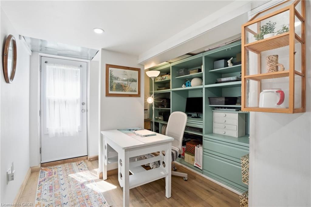 19 Victoria Street Property Photo 39