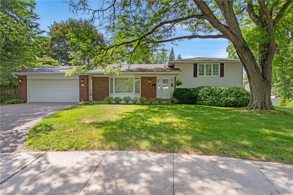 20 Corwin Boulevard Property Photo 1