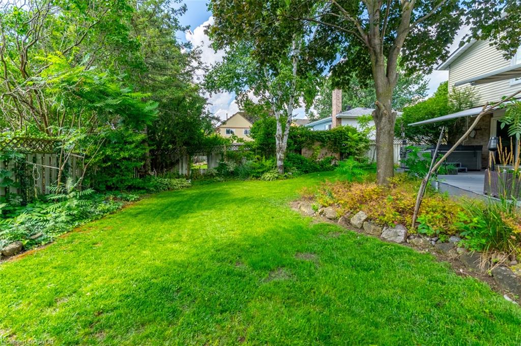 619 Moorelands Crescent Property Photo 32