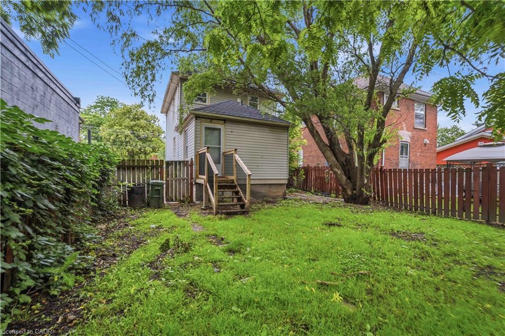 107 Lake Street Property Photo 17