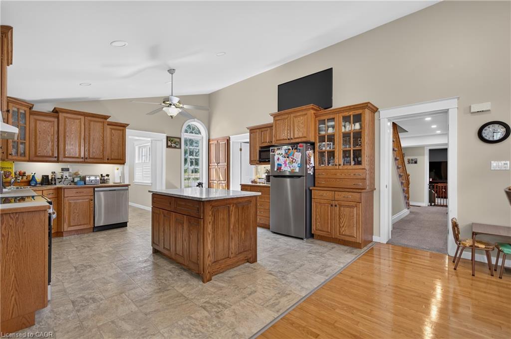 40843243 Property Photo 28