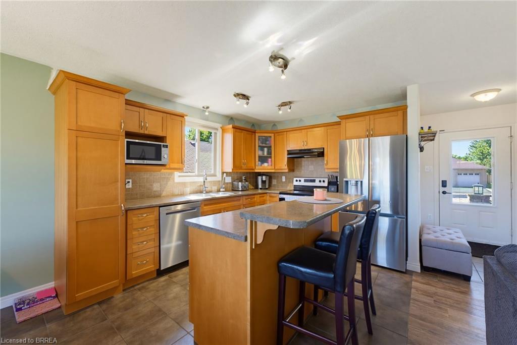 21 Mansfield Drive Property Photo 5