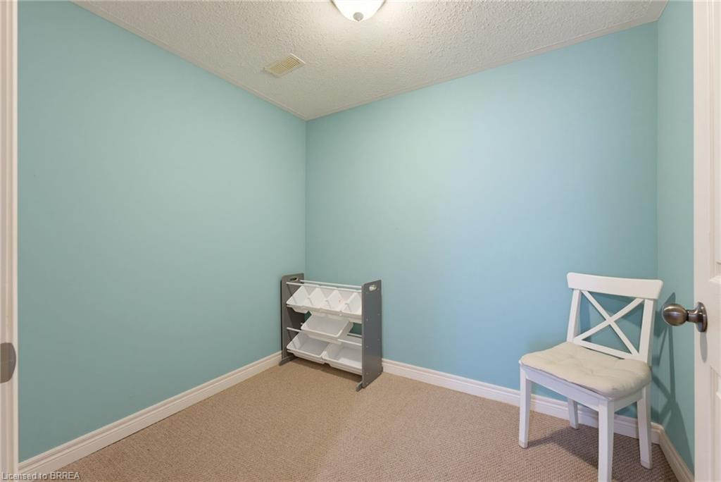 21 Mansfield Drive Property Photo 20