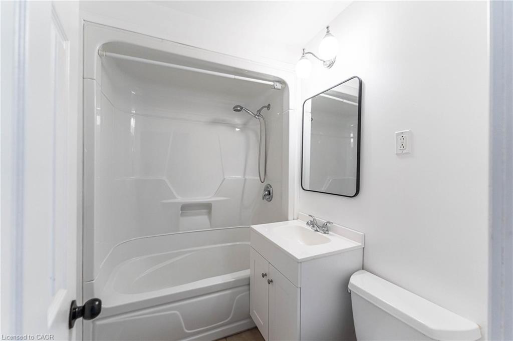 185 Cedardale Avenue Property Photo 6
