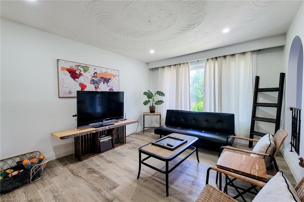 12 Maitland Avenue Property Photo 17