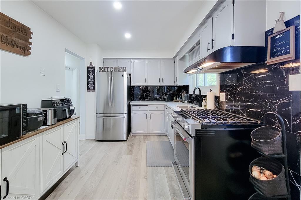 12 Maitland Avenue Property Photo 22