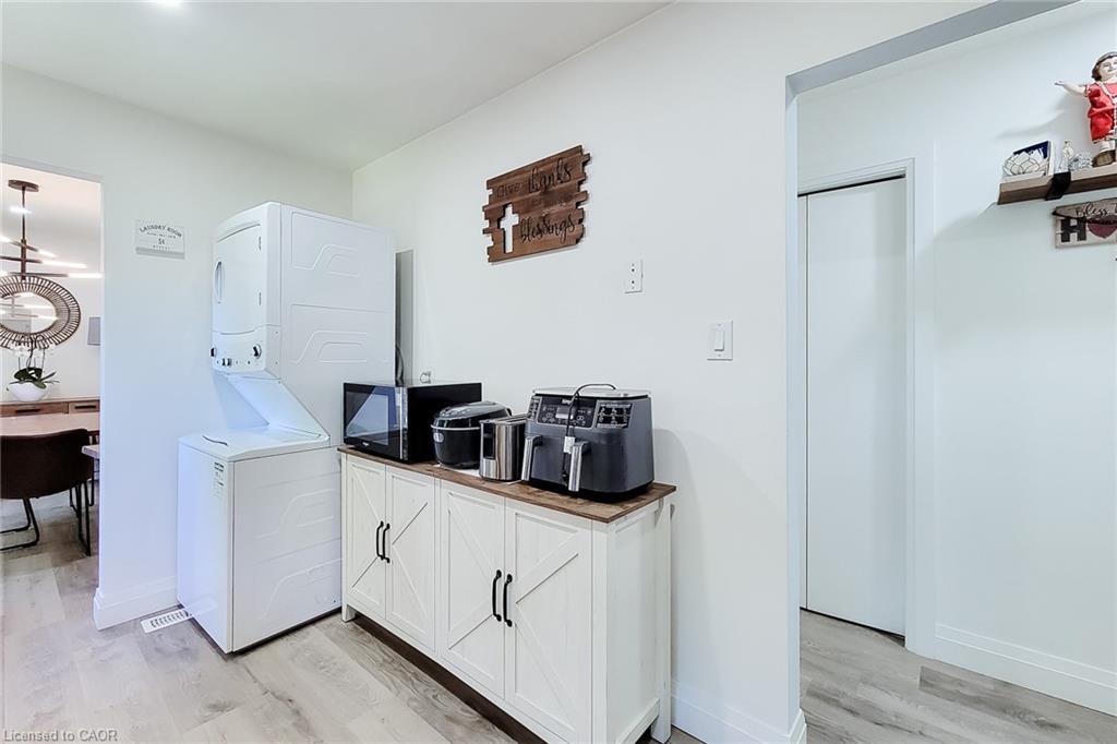 12 Maitland Avenue Property Photo 25
