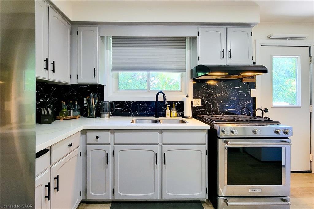 12 Maitland Avenue Property Photo 26