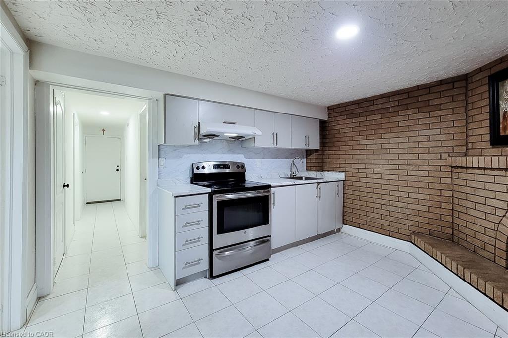 12 Maitland Avenue Property Photo 42