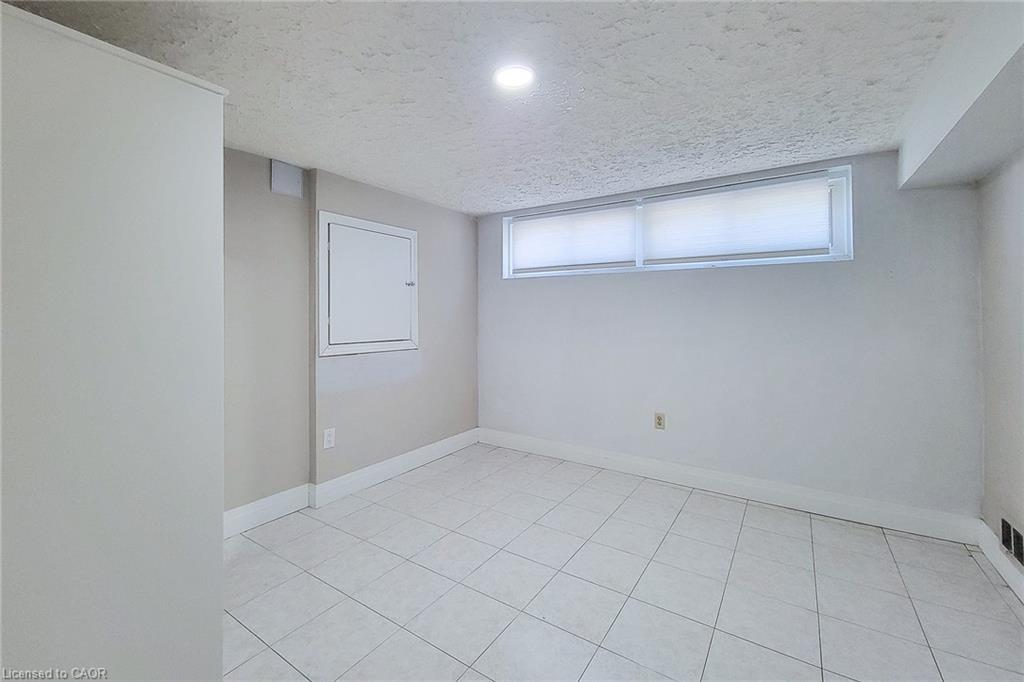 12 Maitland Avenue Property Photo 43