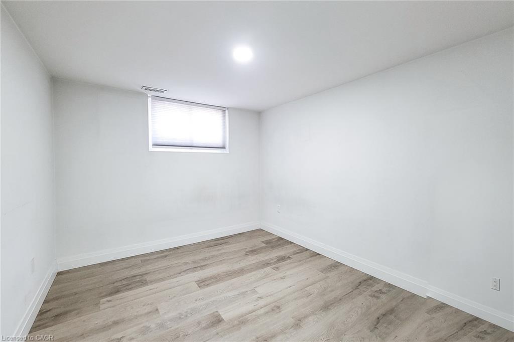 12 Maitland Avenue Property Photo 46