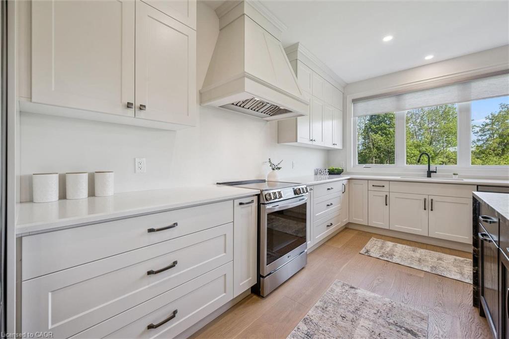 51 Imrie Road Property Photo 6