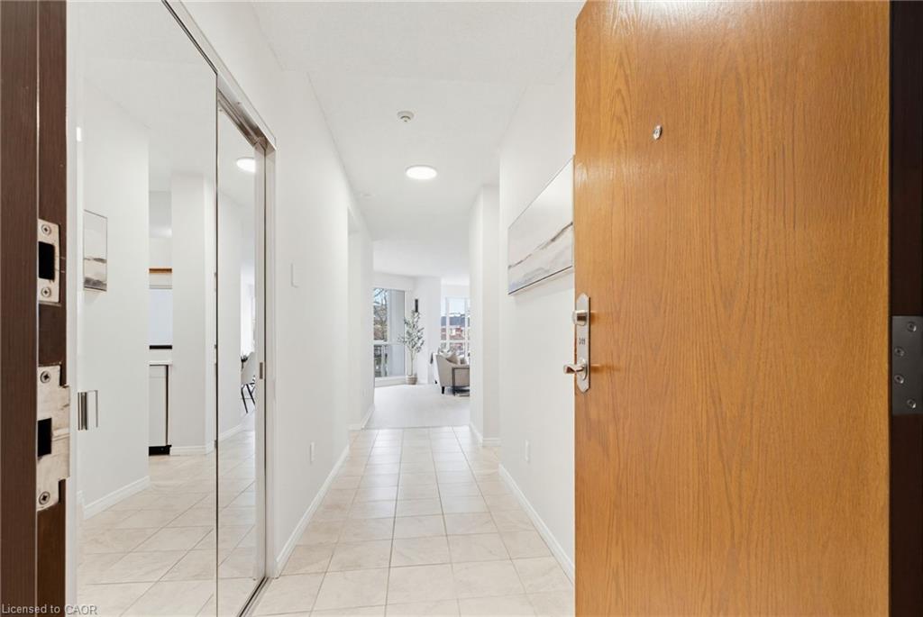 311-2511 Lakeshore Road W Property Photo 5