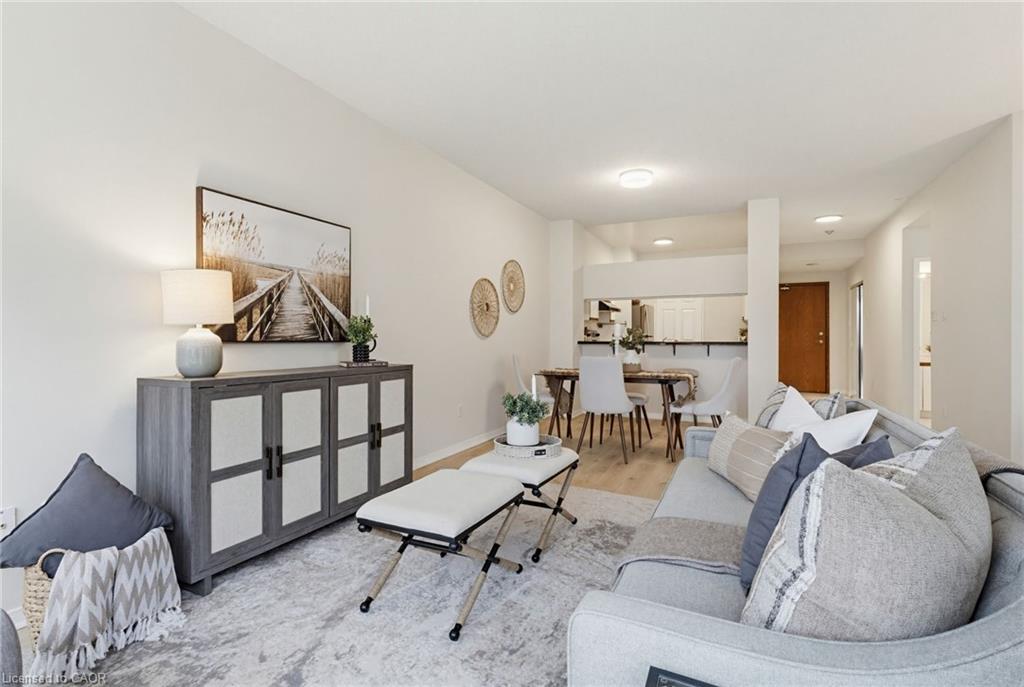 311-2511 Lakeshore Road W Property Photo 9