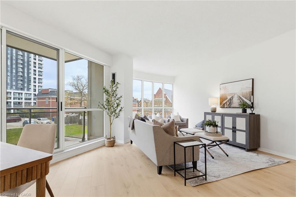 311-2511 Lakeshore Road W Property Photo 11