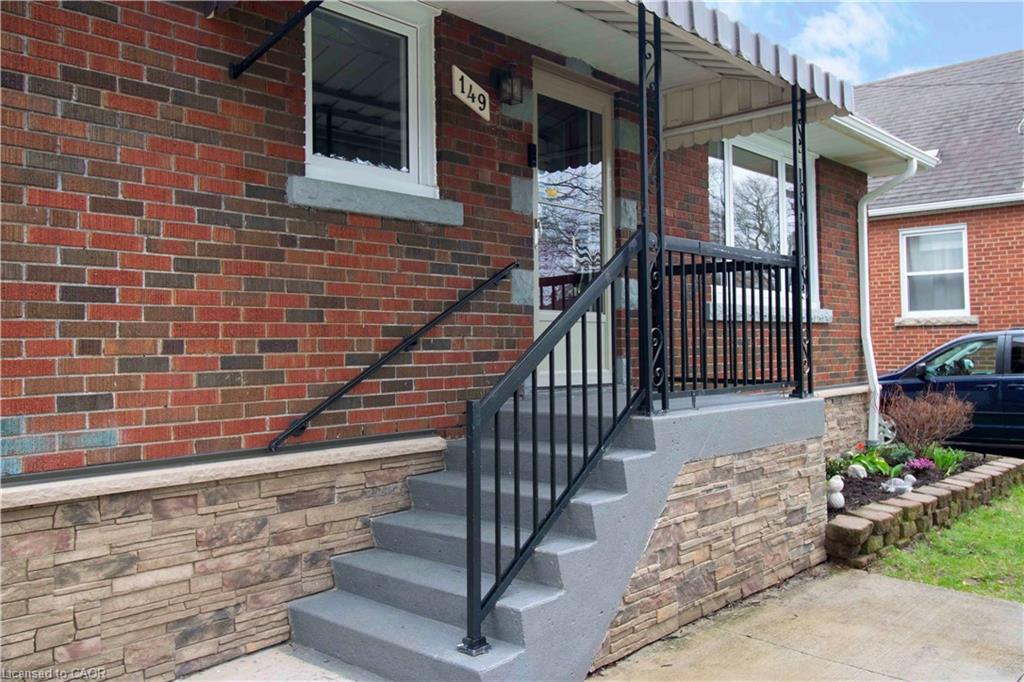149 East 34th Street Property Photo 4