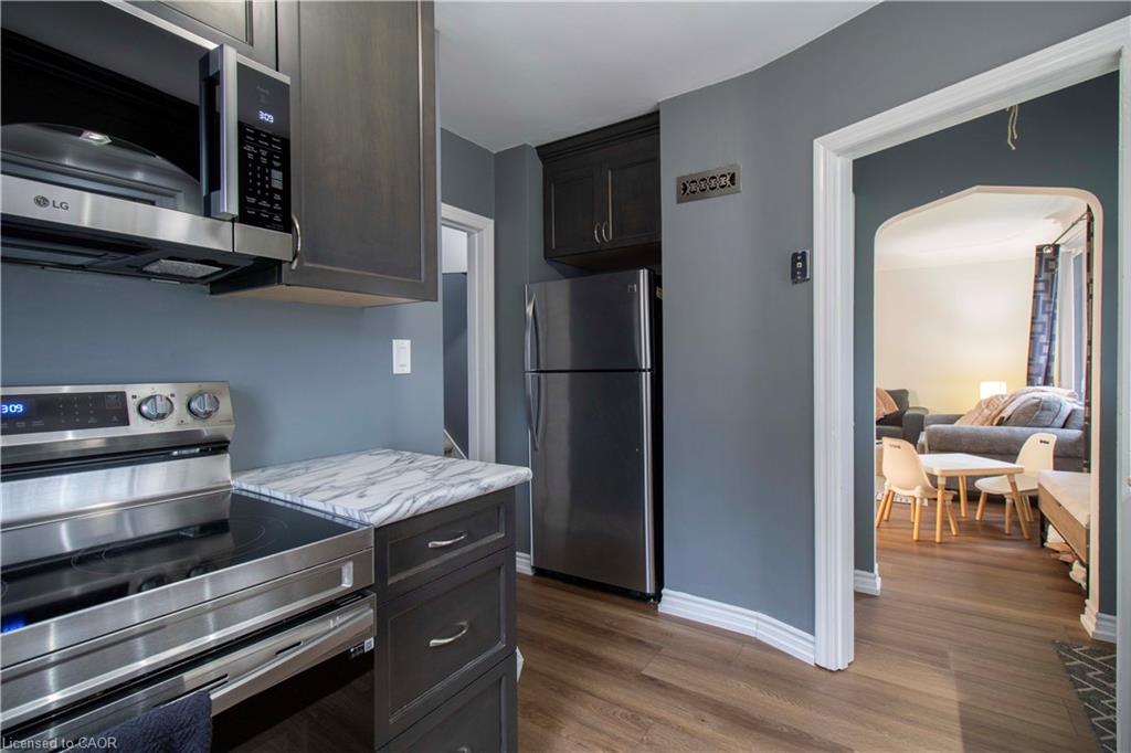 149 East 34th Street Property Photo 11