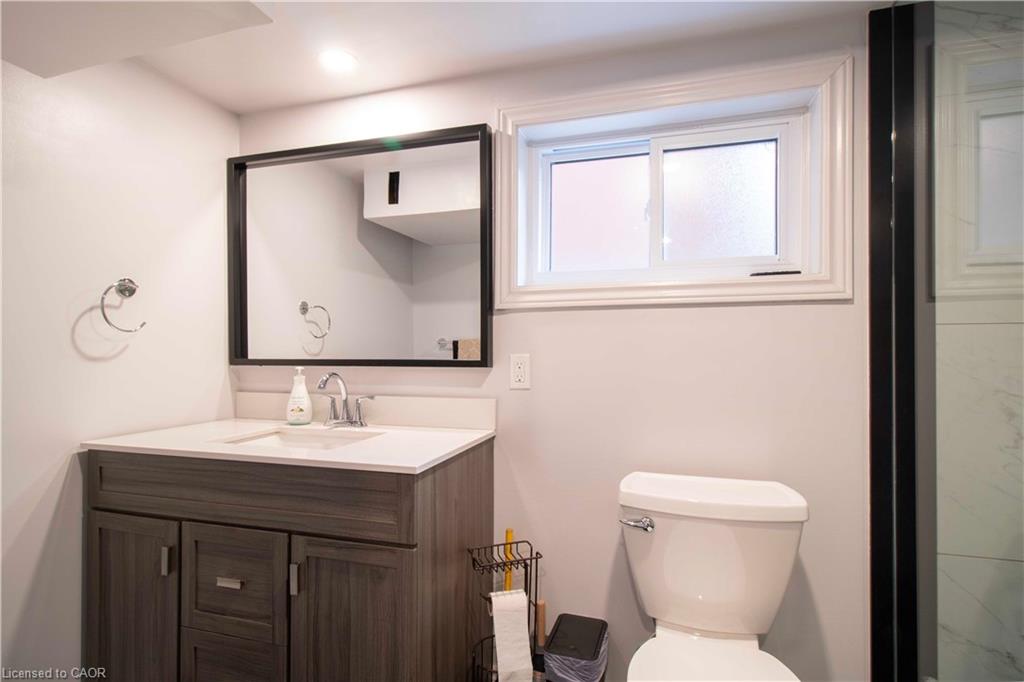 149 East 34th Street Property Photo 31