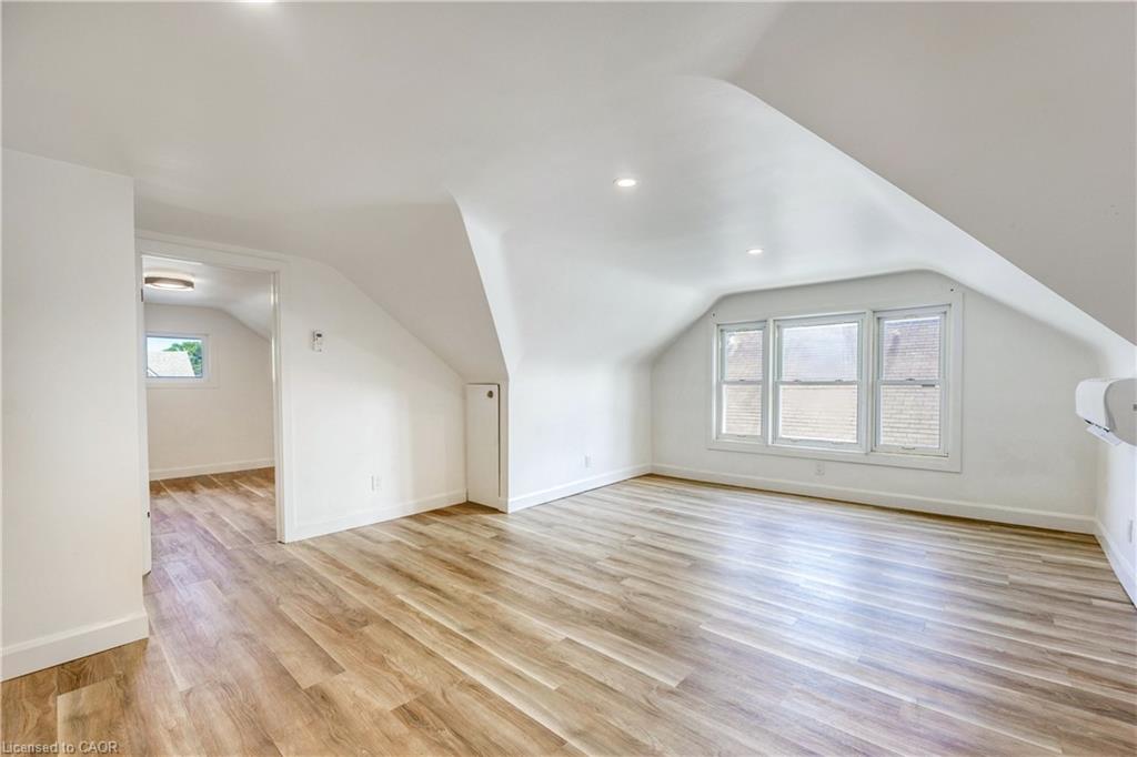 115 Collingwood Street Property Photo 25