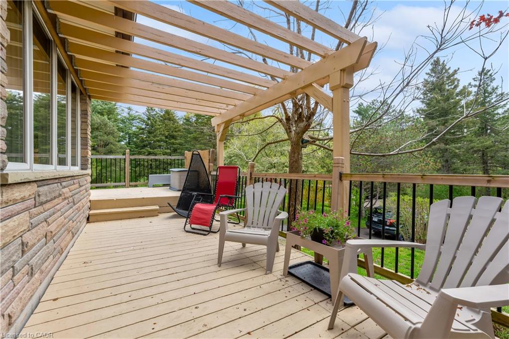 569 Crane Court Property Photo 4