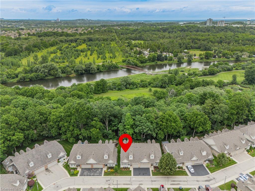 3c-350 Doon Valley Drive Property Photo 2