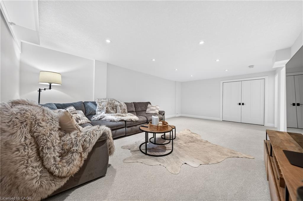 3c-350 Doon Valley Drive Property Photo 38