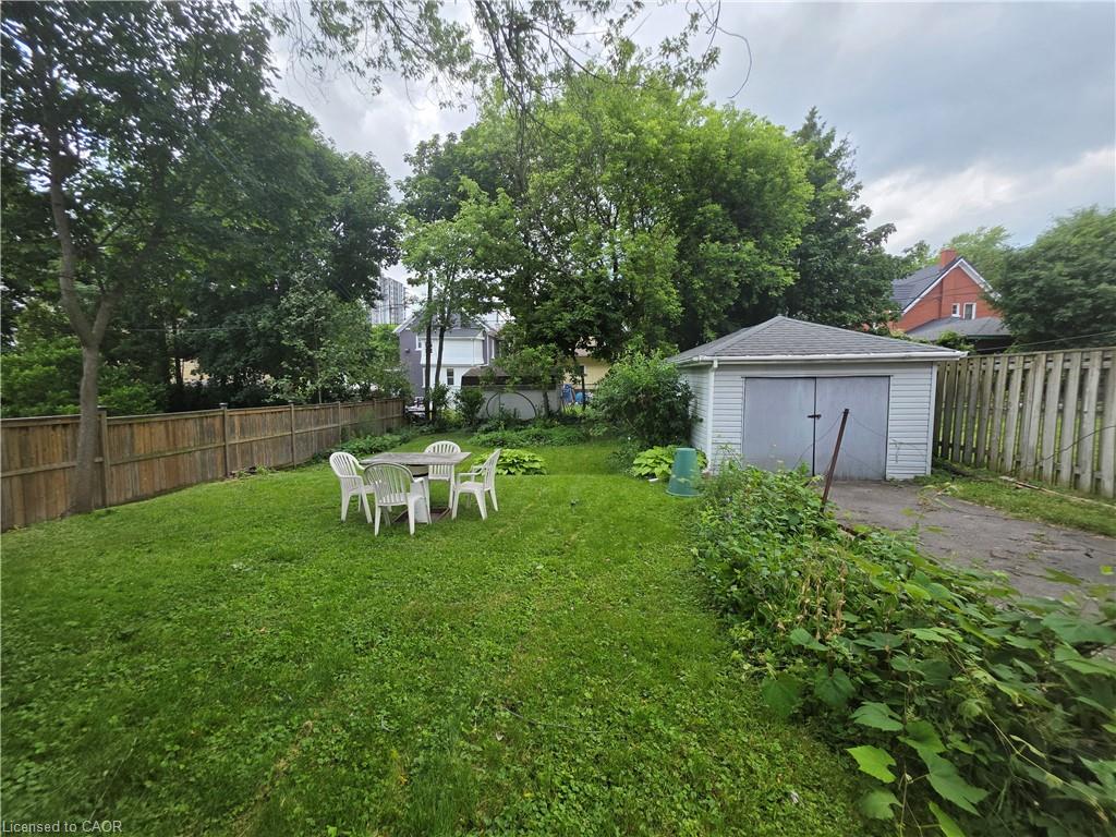 20 Fairview Avenue Property Photo 4