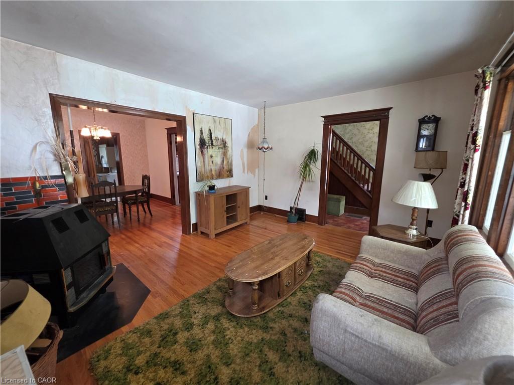 20 Fairview Avenue Property Photo 6