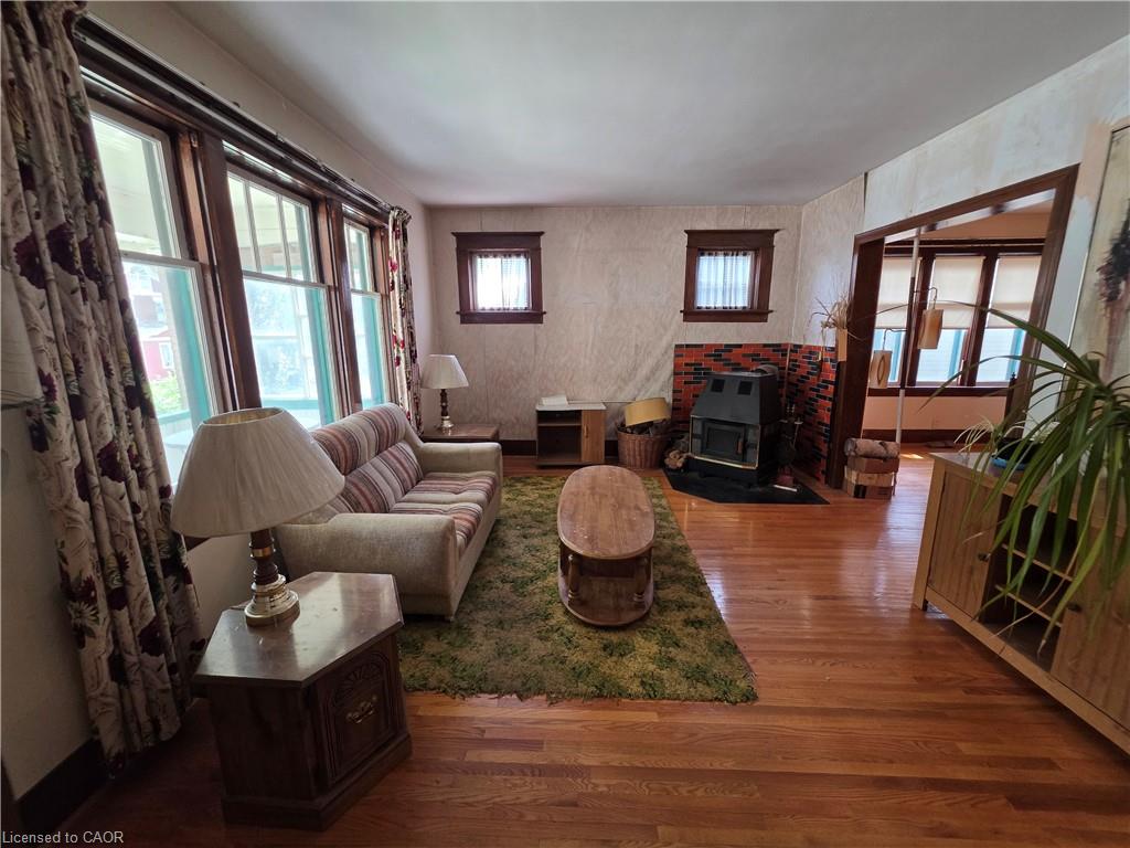 20 Fairview Avenue Property Photo 8