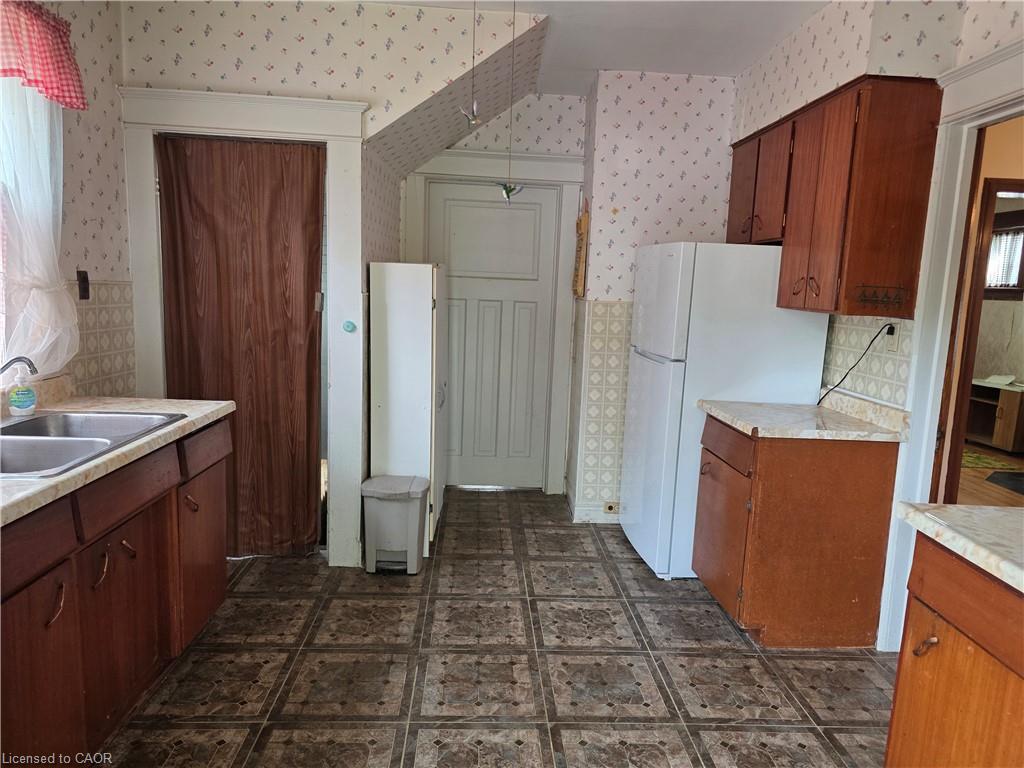20 Fairview Avenue Property Photo 14