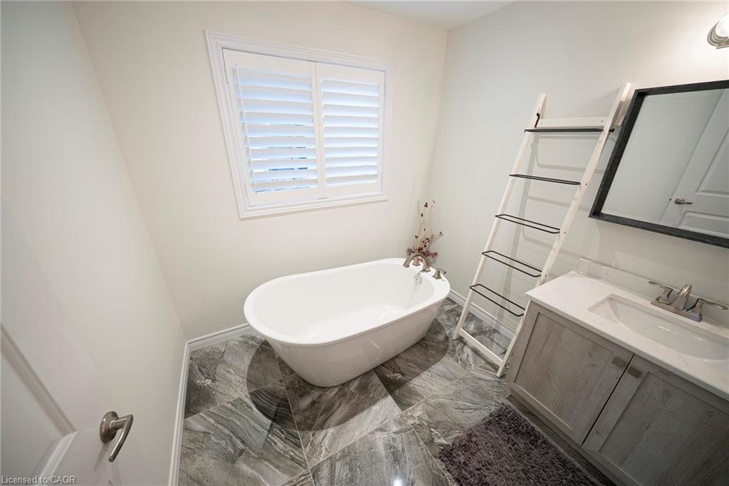 73 Eleanor Avenue Property Photo 20