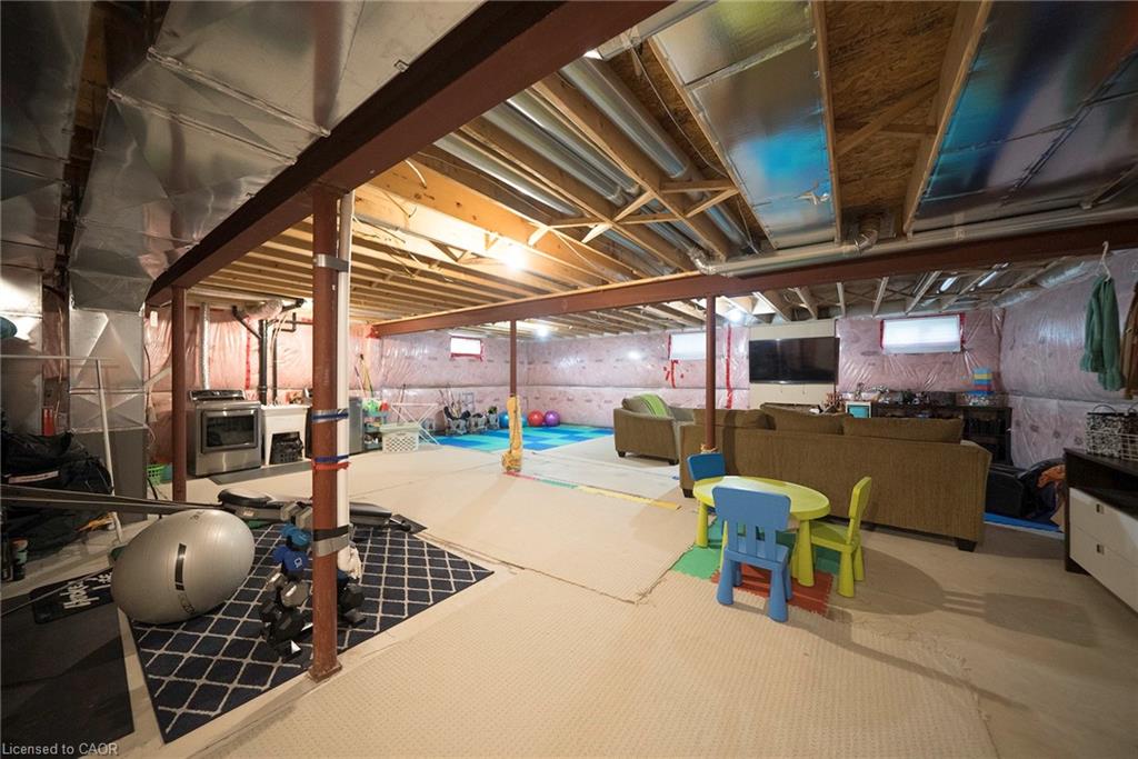 73 Eleanor Avenue Property Photo 32