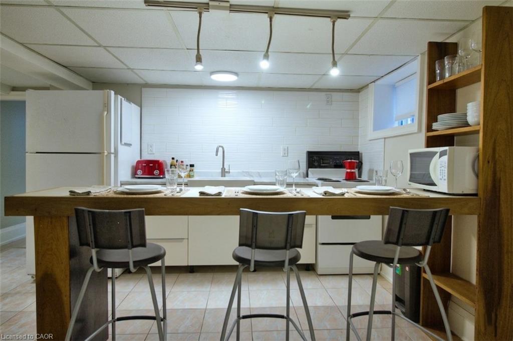 3-70 Spadina Avenue Property Photo 8