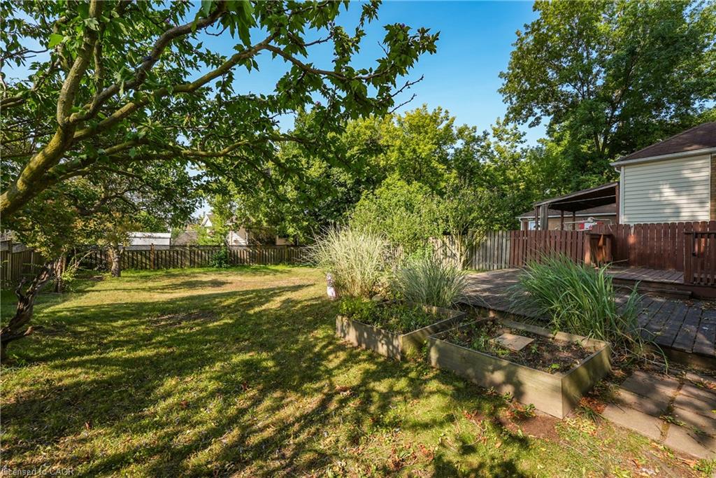 9 Arlington Avenue Property Photo 19