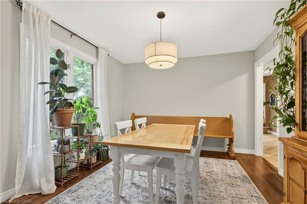 4507 Ivy Gardens Crescent Property Photo 14